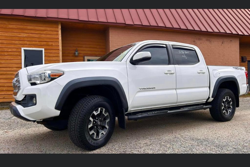 Toyota Tacoma's photo